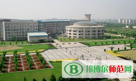 黃岡師范學(xué)院招生辦聯(lián)系電話