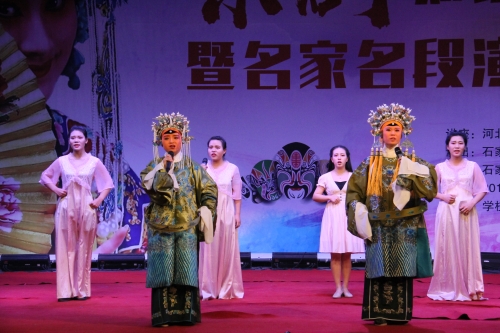 京劇社谷源琪、冀穎慧、孫新媛等演唱傳統(tǒng)京劇《穆桂英掛帥》選段