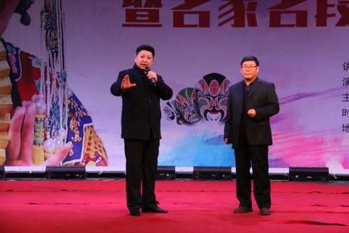 京劇社彭心怡、梁佳等演唱傳統(tǒng)京劇《打龍袍》選段