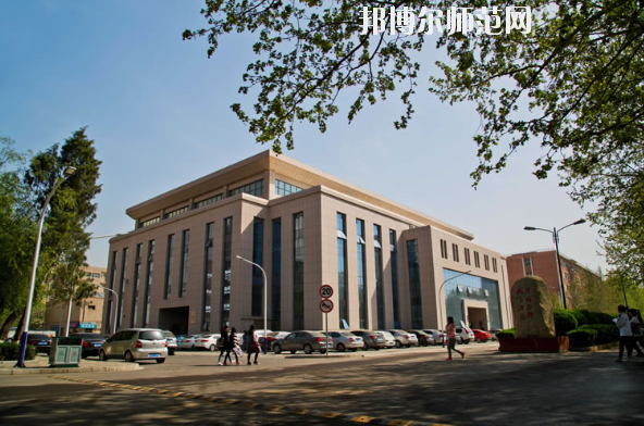 河北師范大學(xué)匯華學(xué)院招生辦聯(lián)系電話(huà)