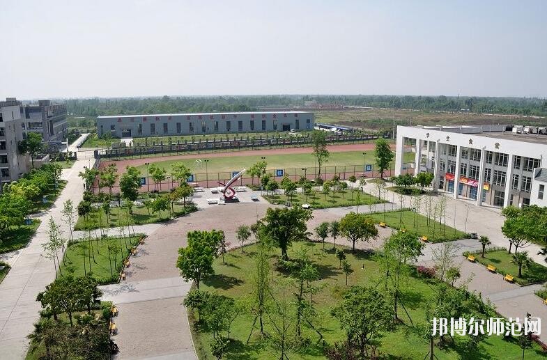 成都電子信息幼兒師范學(xué)校2018年報名條件、招生對象