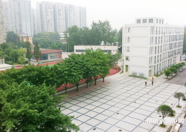 成都洞子口職業(yè)幼兒師范高級(jí)中學(xué)2018年報(bào)名條件、招生對(duì)象