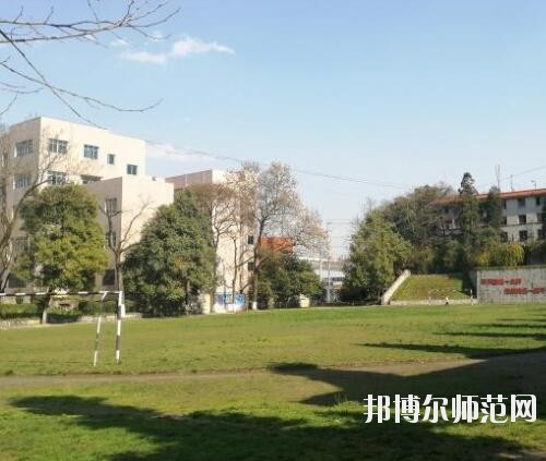 貴陽經(jīng)濟(jì)貿(mào)易中等幼師專業(yè)學(xué)校2023年報(bào)名條件、招生要求、招生對(duì)象 width=