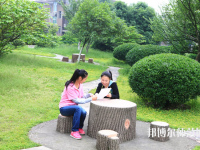 湖南中專幼師學(xué)?？梢钥即髮? /><b>湖南中專幼師學(xué)?？梢钥即髮?/b><span>2019-09-09 10:58</span><p>如今，許多中專幼師學(xué)校都可以報(bào)讀大專的，但學(xué)生們也需要選擇一所可靠的學(xué)校。而學(xué)校的報(bào)讀學(xué)生多不多，可以看出學(xué)校的受歡迎程</p></a></li>
            <li><a href=