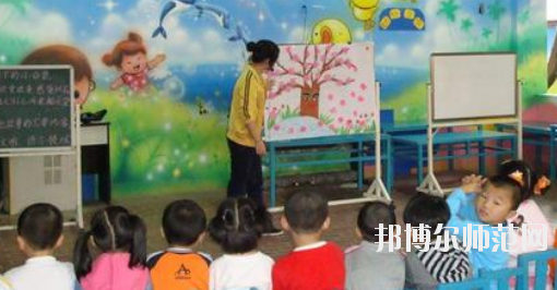 南寧2020年職高和幼師學(xué)校哪個好