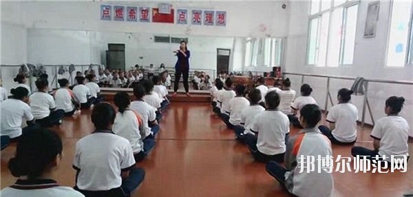 曲靖2021年男生學(xué)什么幼師學(xué)校好