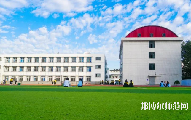 唐山第一幼兒師范職業(yè)中等專(zhuān)業(yè)學(xué)校2023年報(bào)名條件、招生要求、招生對(duì)象