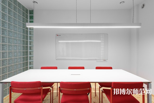 榆林礦業(yè)能源化工師范學(xué)校介紹、地址